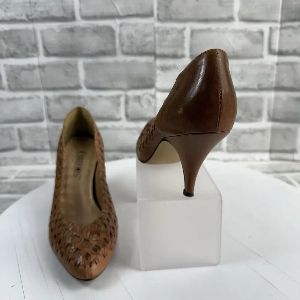 Cameos Vintage Women's Size 7 Brown Leather Cut Out Classic Pump Heels